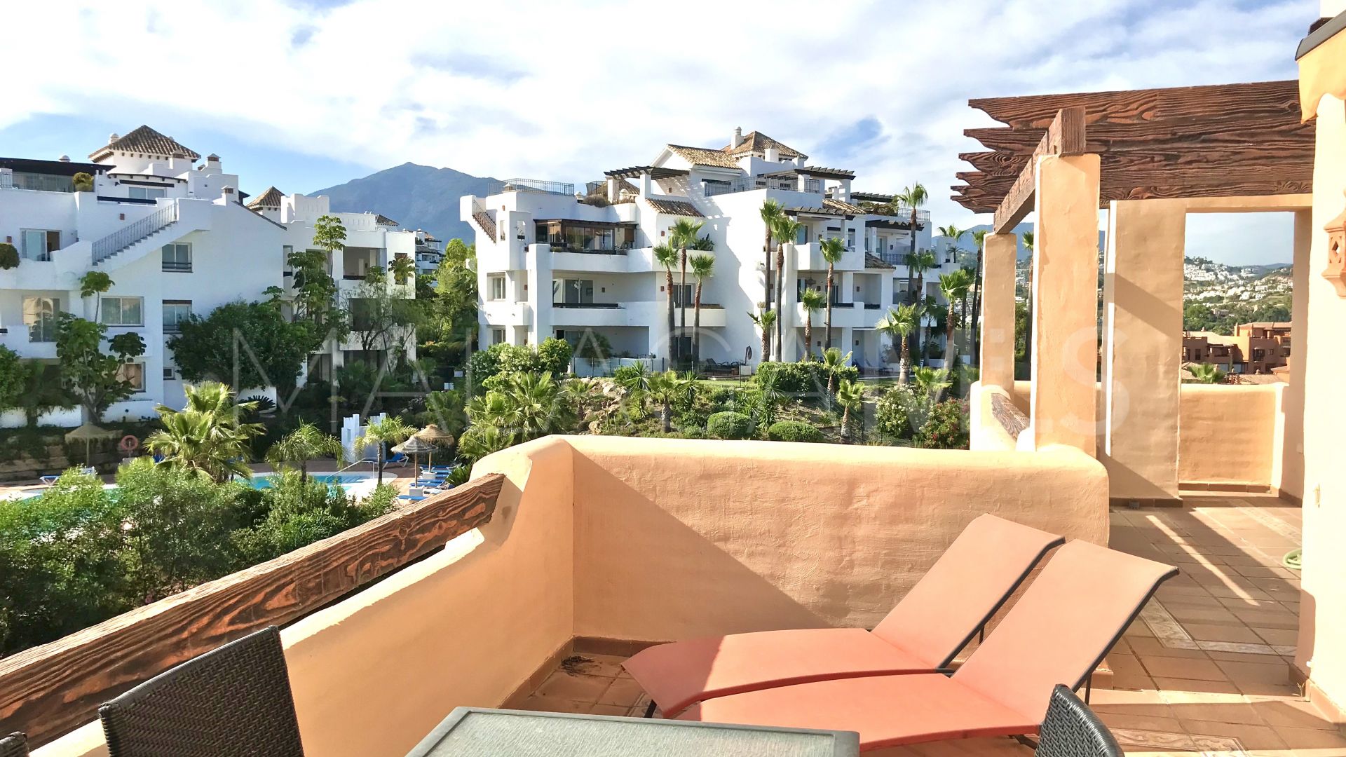 For sale penthouse with 2 bedrooms in Las lomas del Conde Luque