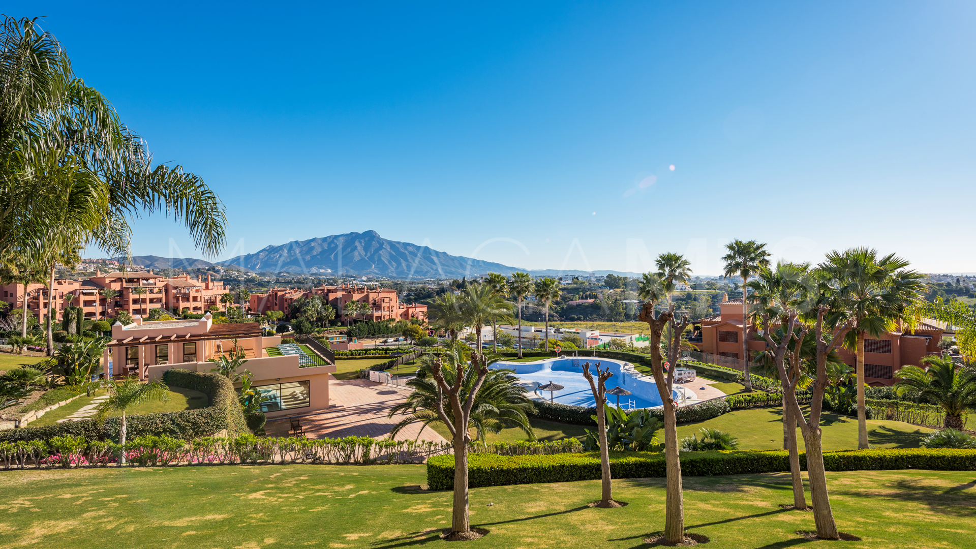 For sale penthouse with 2 bedrooms in Las lomas del Conde Luque