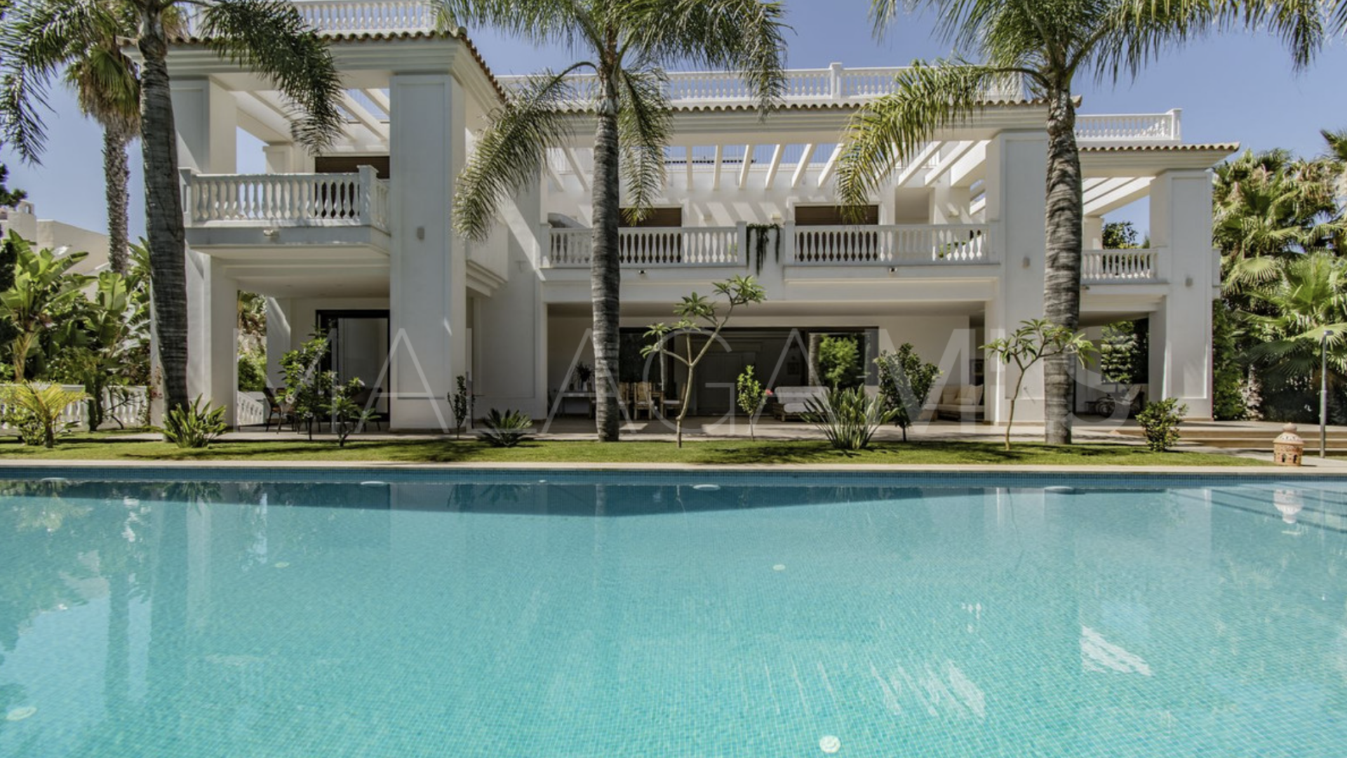 Villa for sale in Casasola