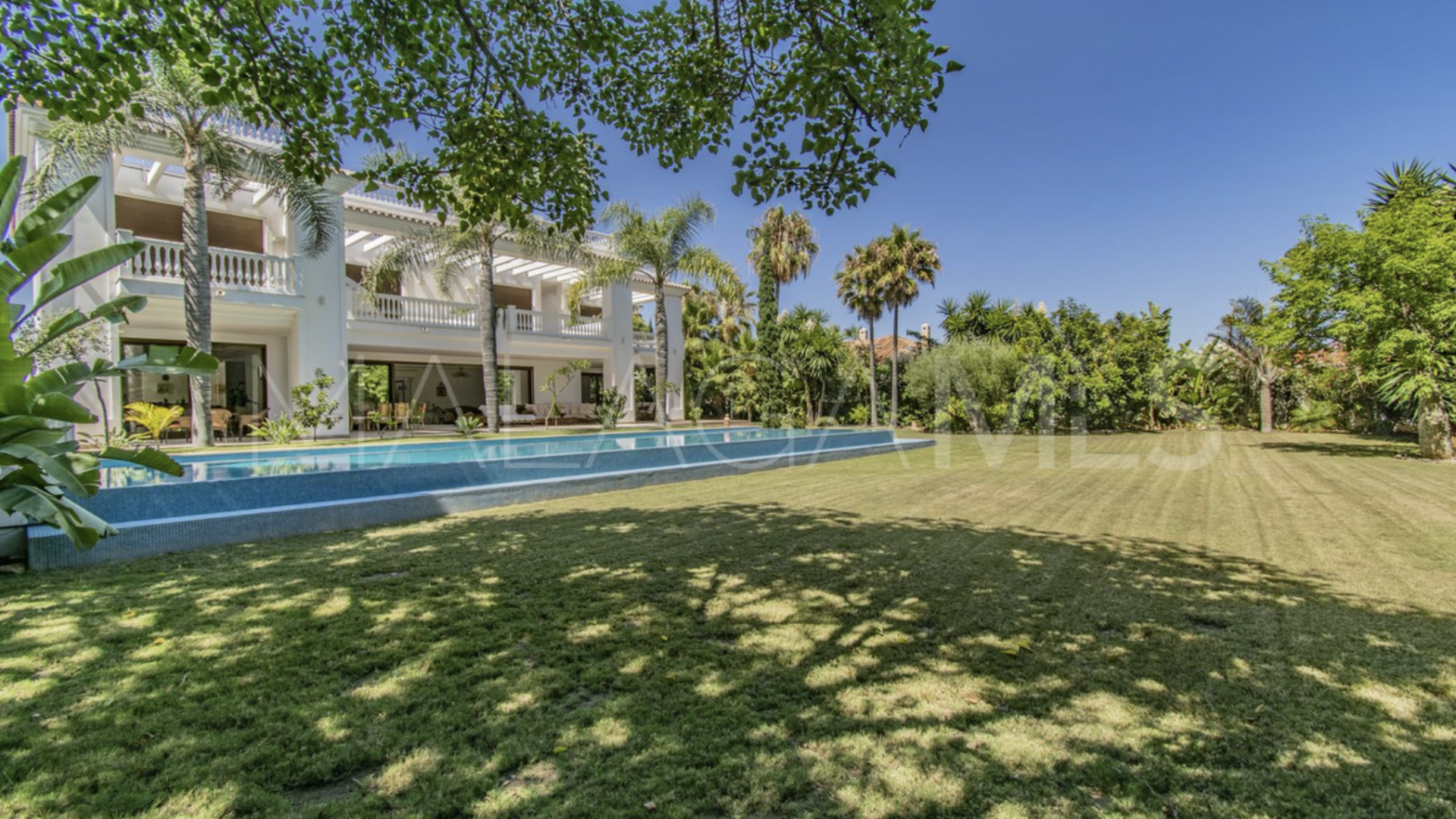 Villa for sale in Casasola