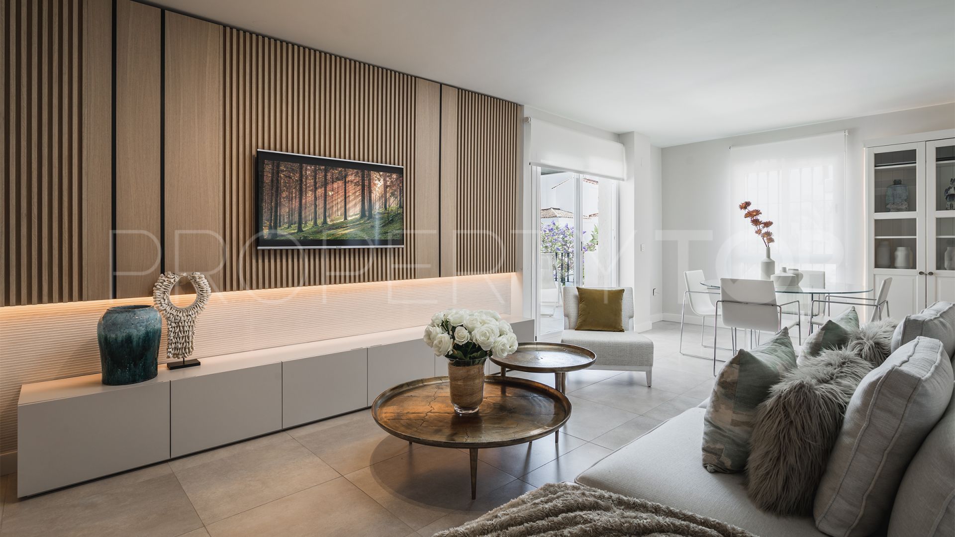 Apartment in Los Naranjos de Marbella 2BR, 2BA, 110m², €395k