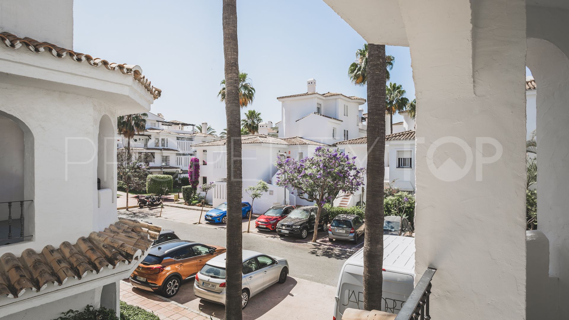 Apartment in Los Naranjos de Marbella 2BR, 2BA, 110m², €395k