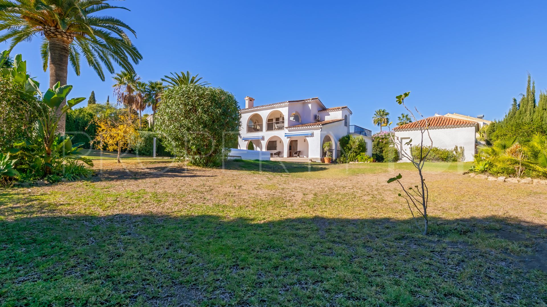 Villa for sale in Atalaya with 5 bedrooms