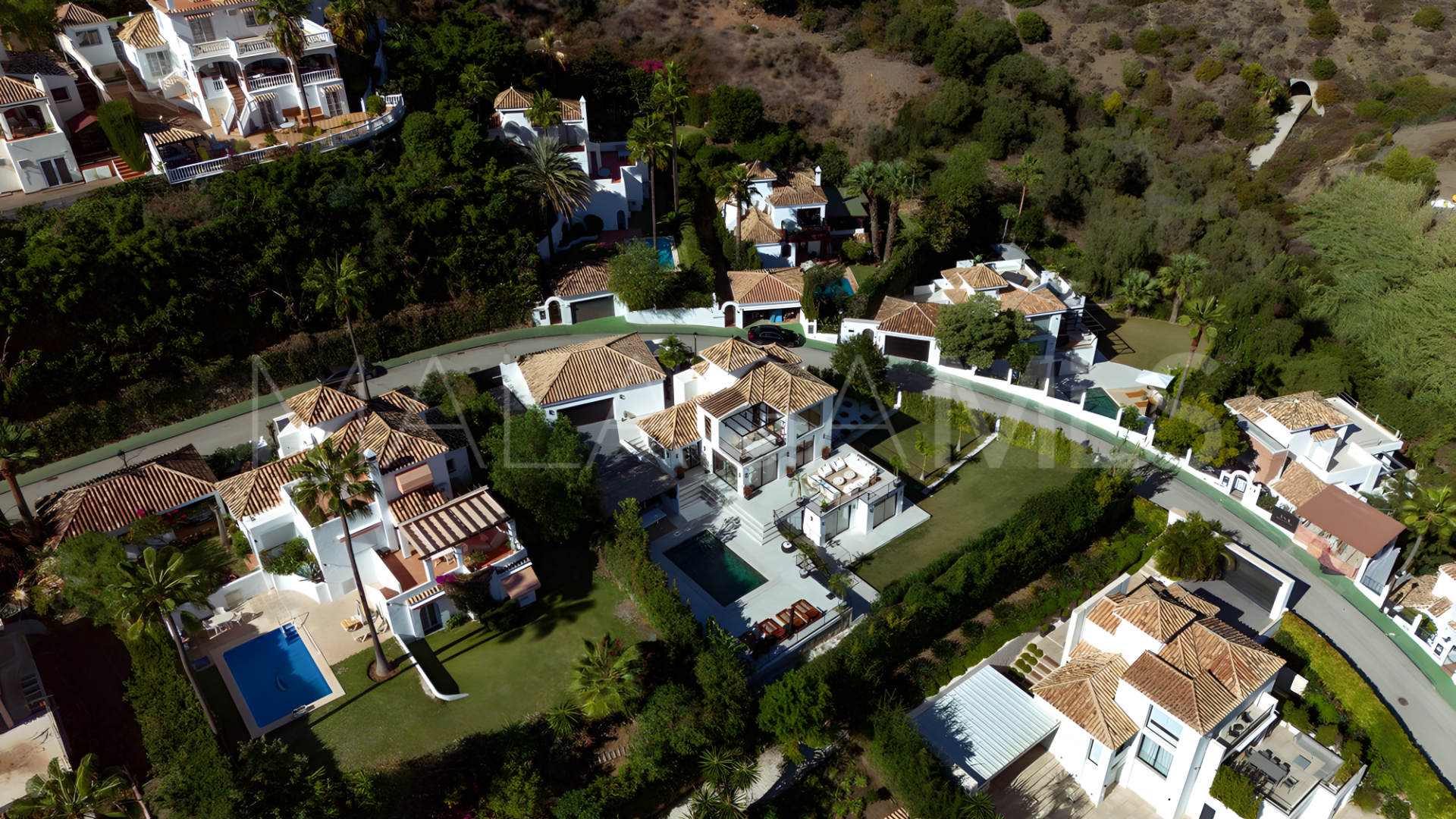 For sale Los Naranjos Hill Club 5 bedrooms villa