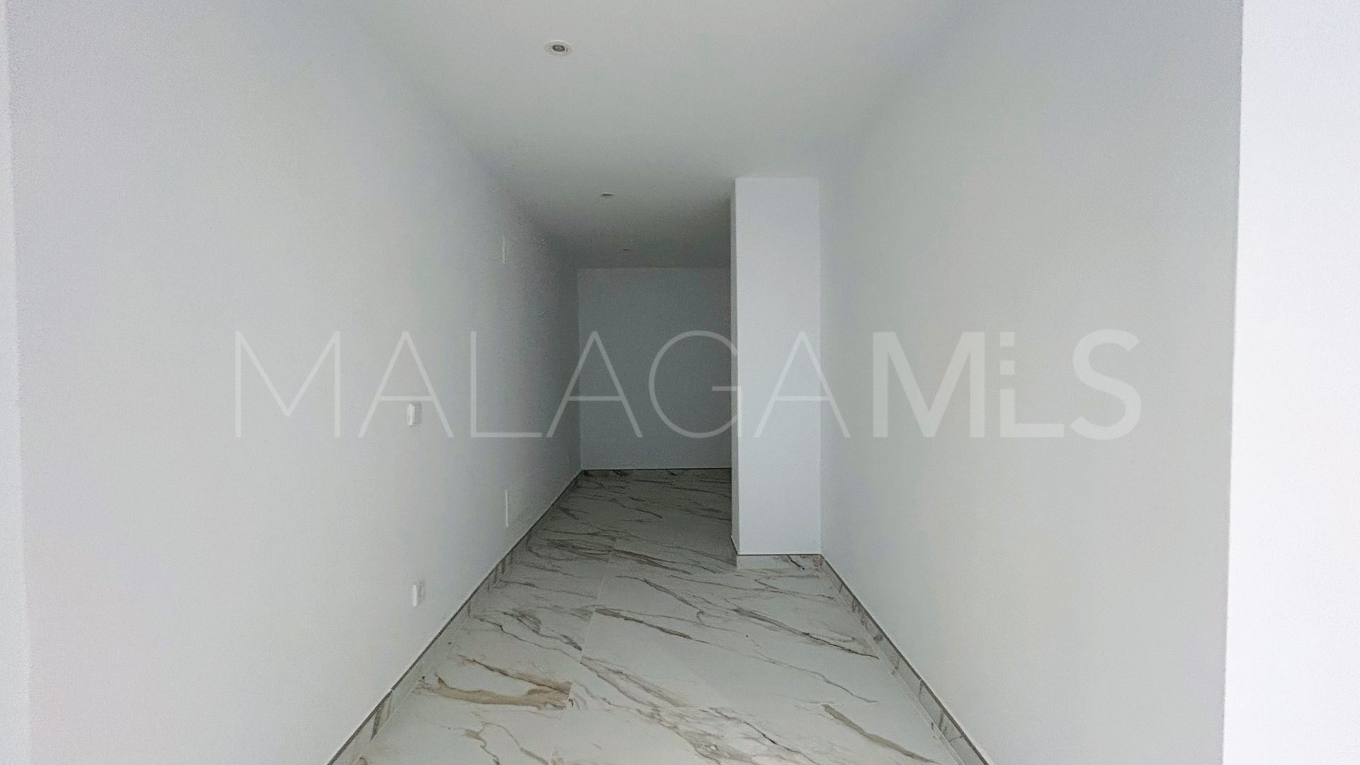 Villa for sale in Los Monteros