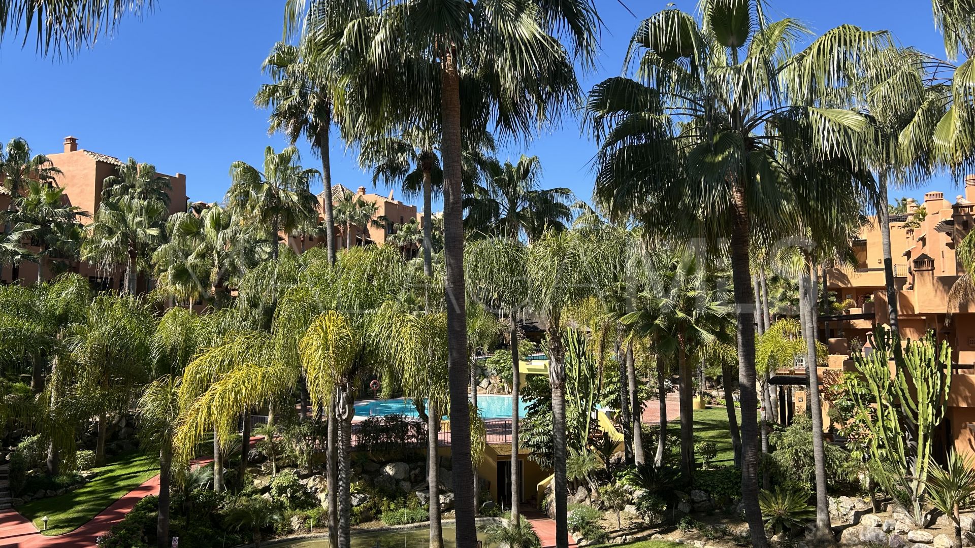 For sale La Alzambra Hill Club 3 bedrooms duplex penthouse