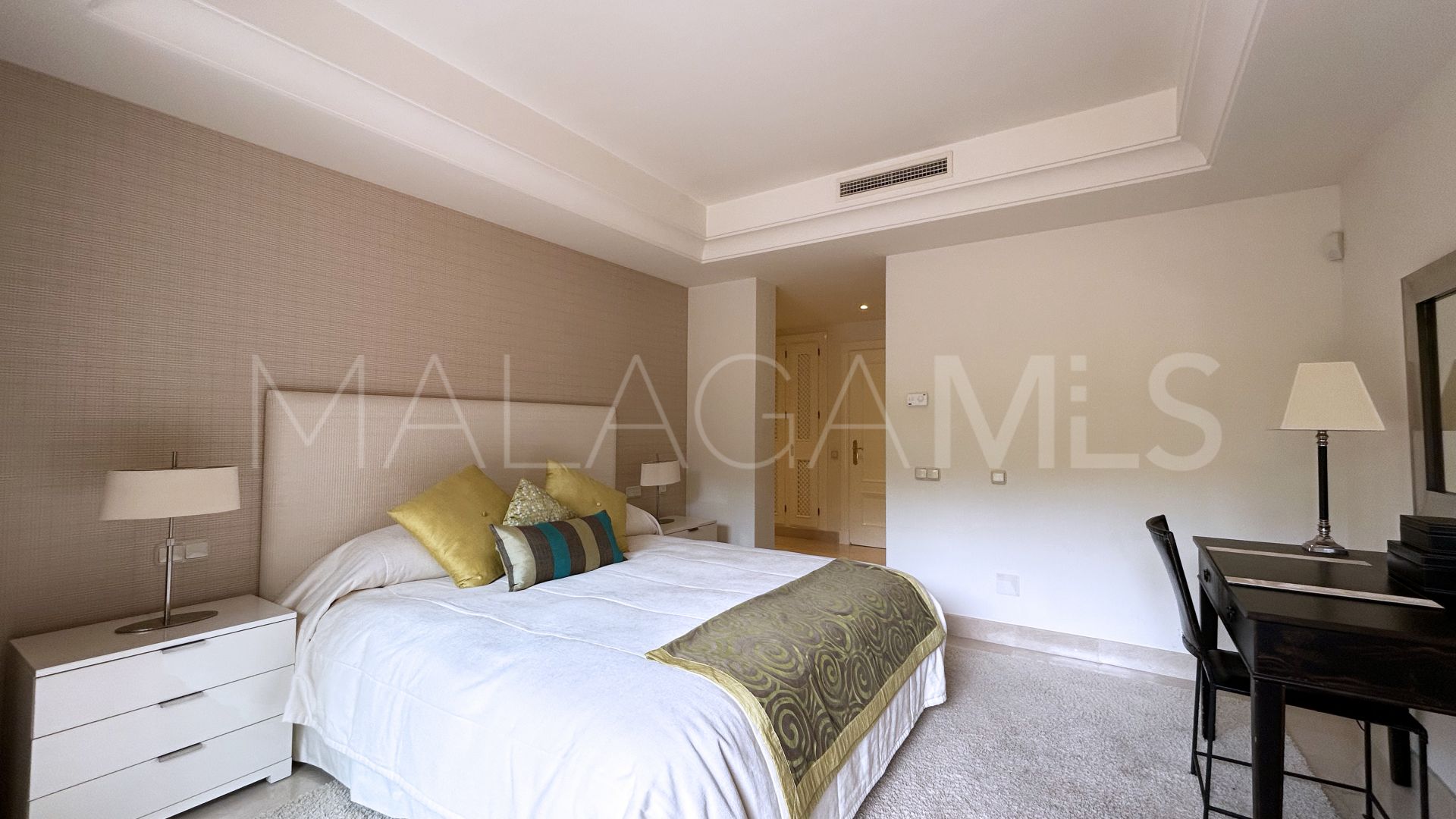 For sale La Alzambra Hill Club 3 bedrooms duplex penthouse