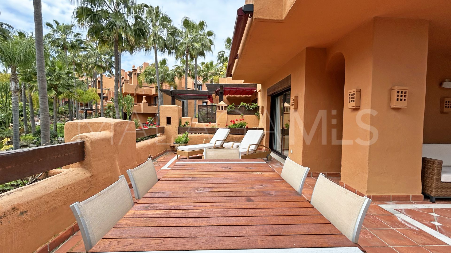 For sale La Alzambra Hill Club 3 bedrooms duplex penthouse