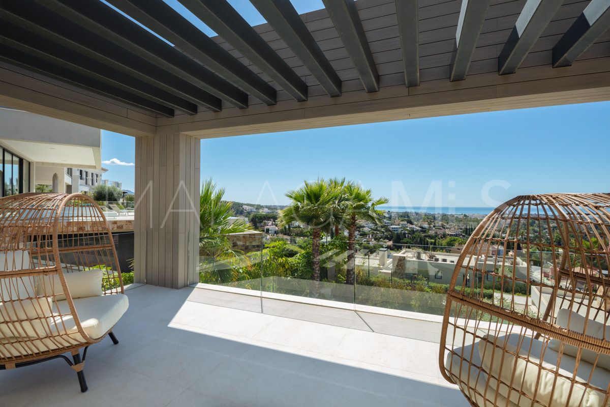 Se vende villa de 5 bedrooms in Nueva Andalucia