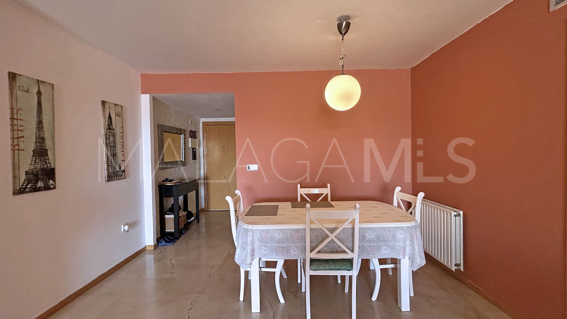 For sale apartment with 2 bedrooms in Campos de Guadalmina
