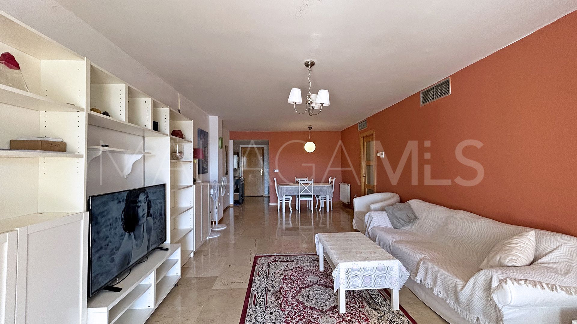 For sale apartment with 2 bedrooms in Campos de Guadalmina