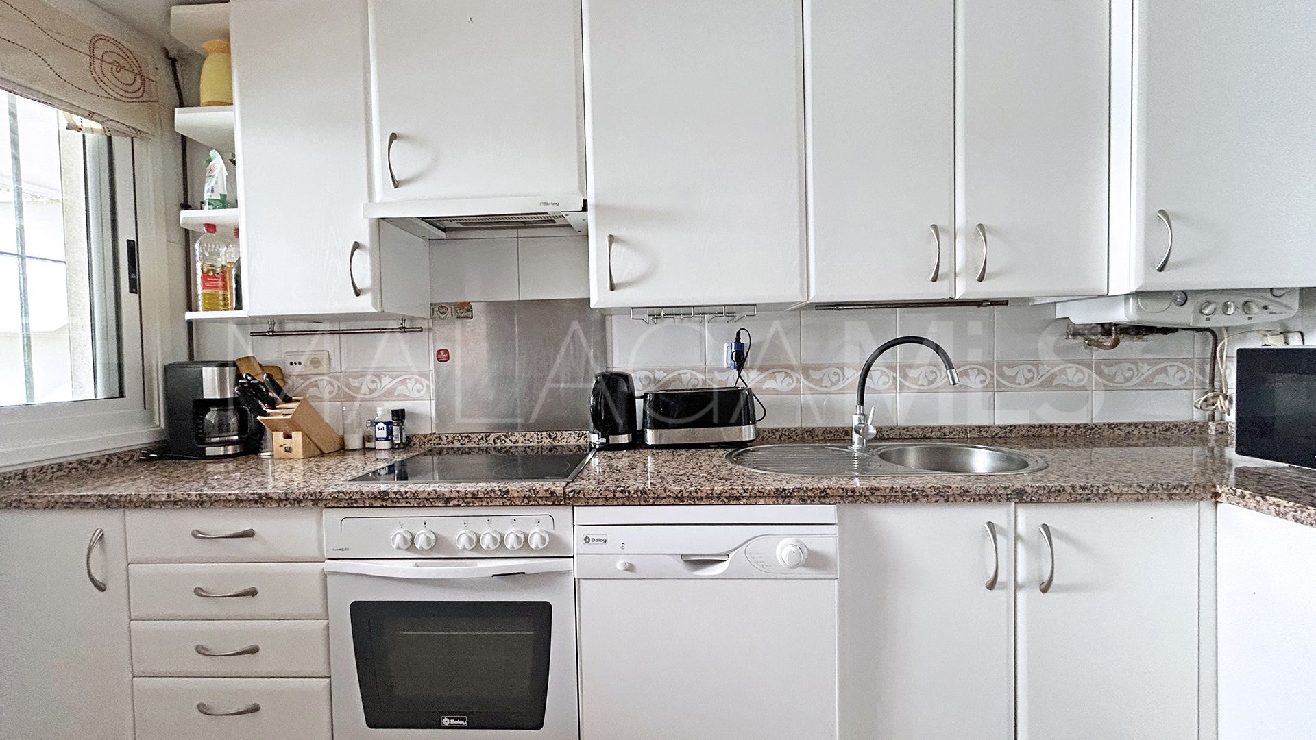 For sale apartment with 2 bedrooms in Campos de Guadalmina