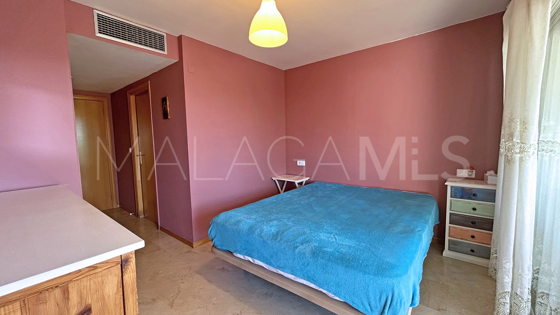 For sale apartment with 2 bedrooms in Campos de Guadalmina