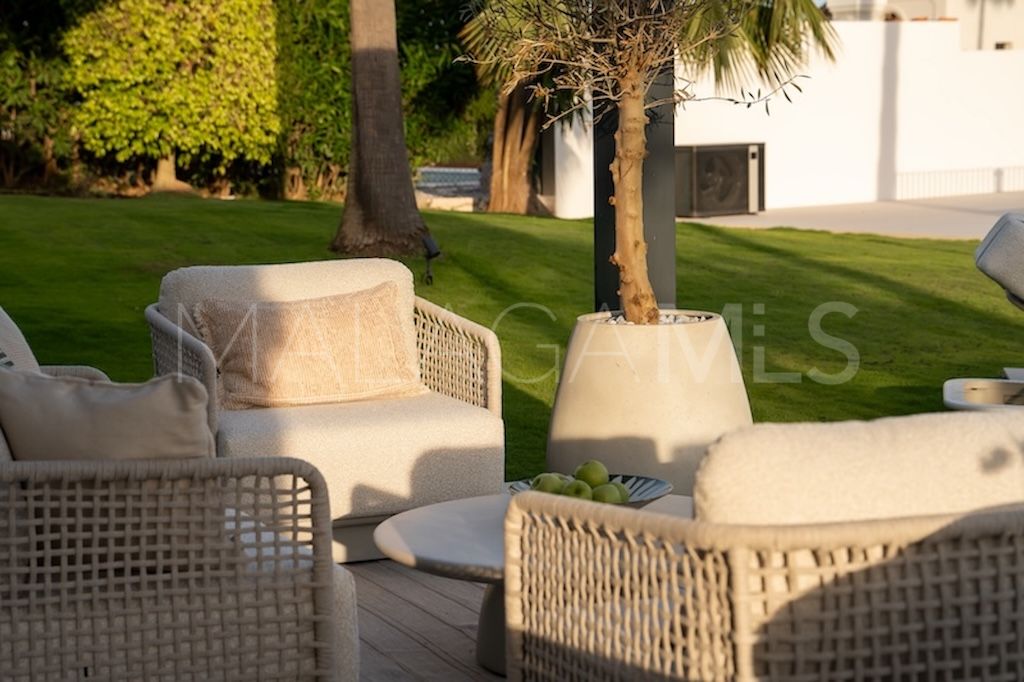 4 bedrooms villa for sale in Altos del Paraiso