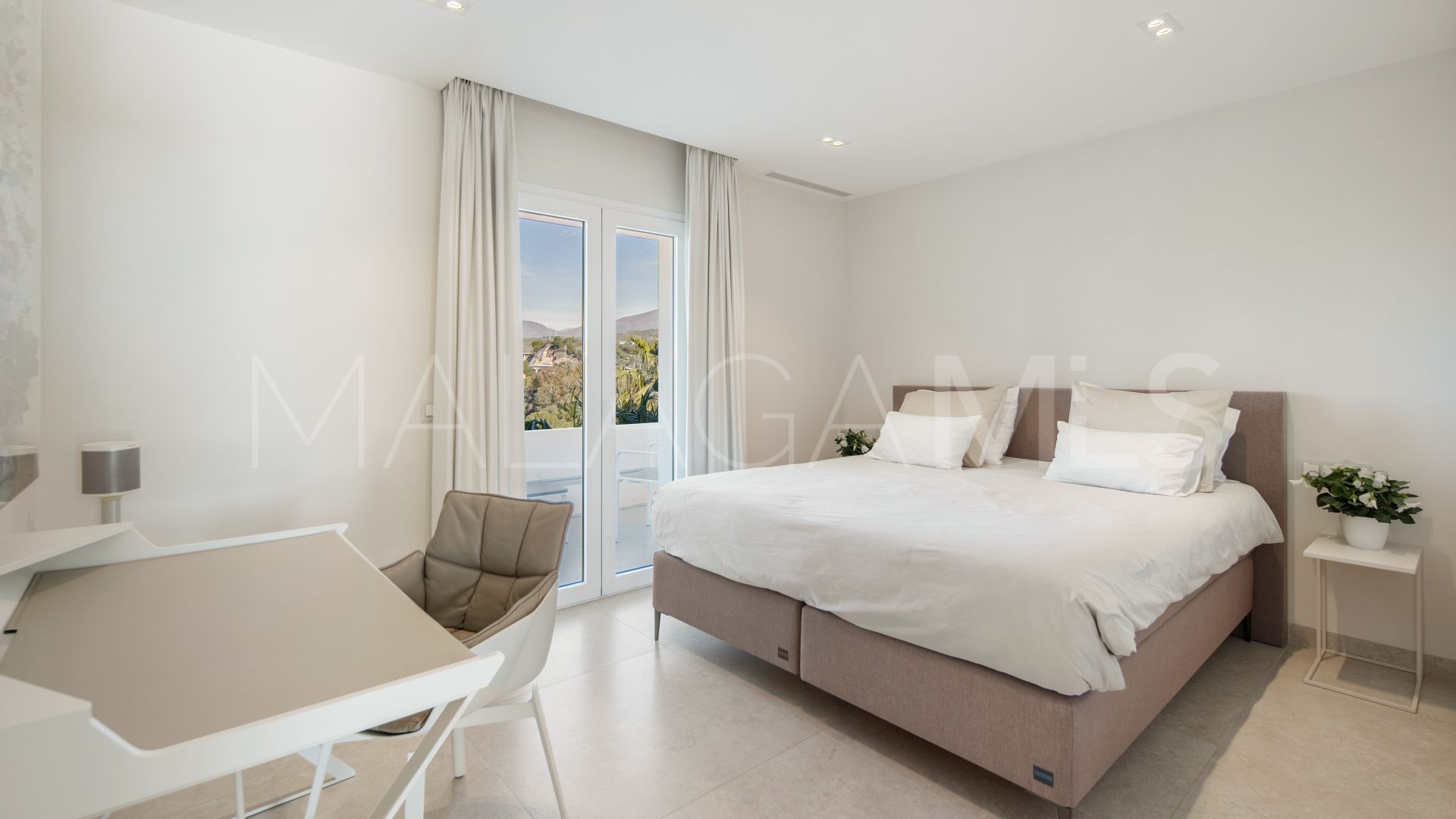 3 bedrooms duplex penthouse for sale in Monte Paraiso