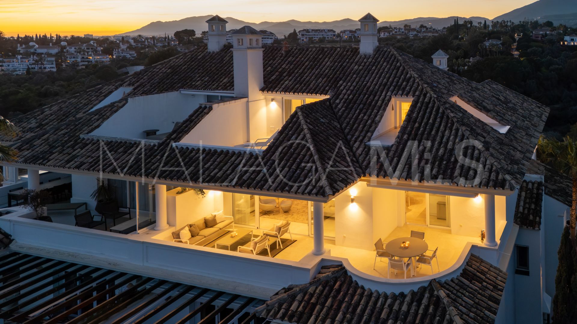 3 bedrooms duplex penthouse for sale in Monte Paraiso