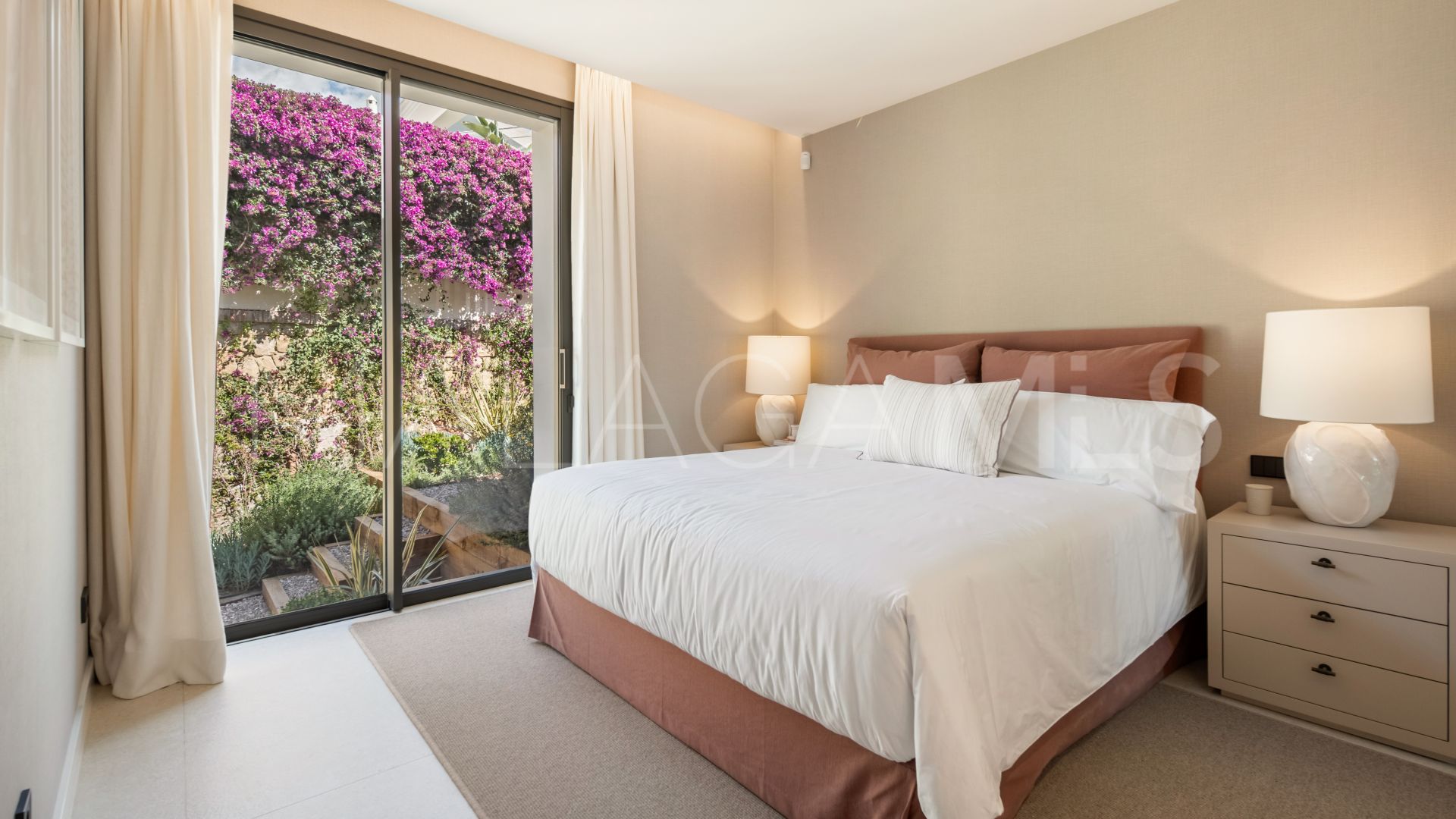 Villa for sale in El Herrojo