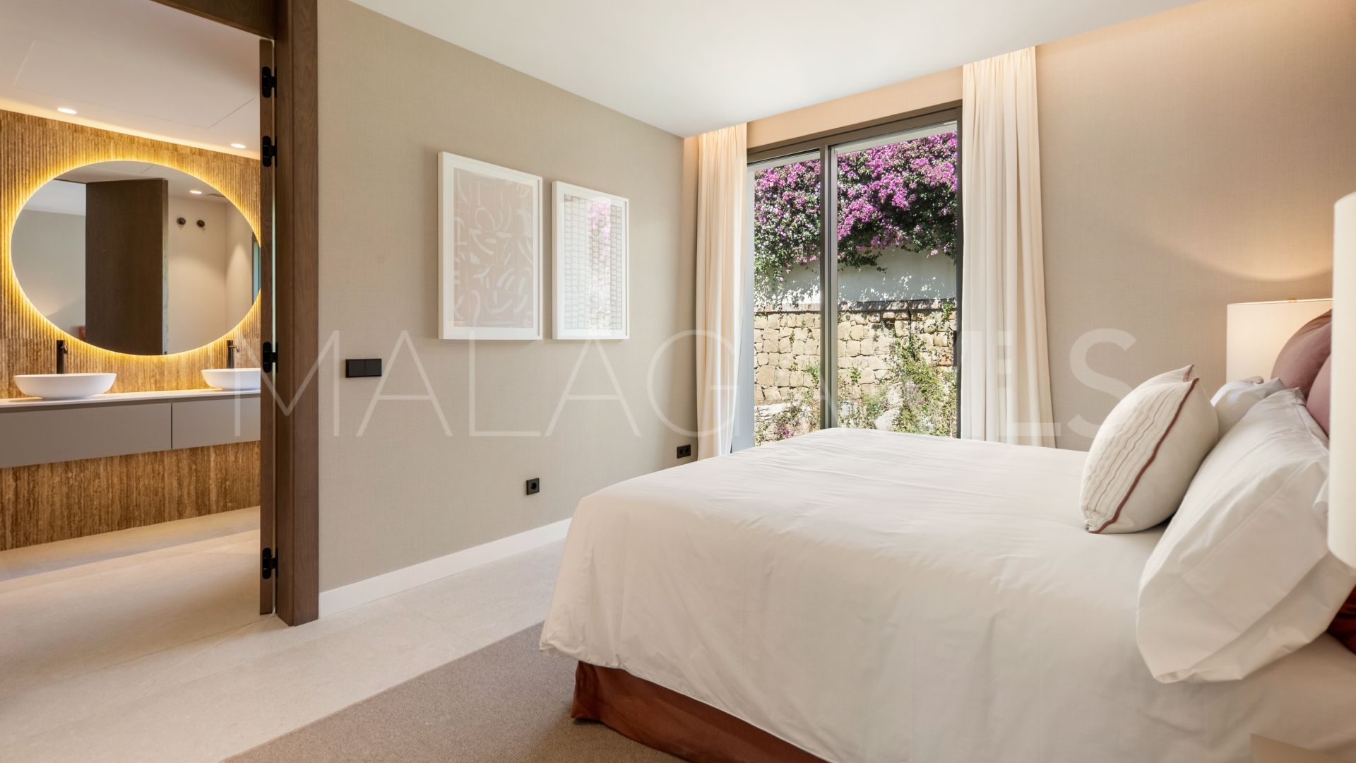 Villa for sale in El Herrojo