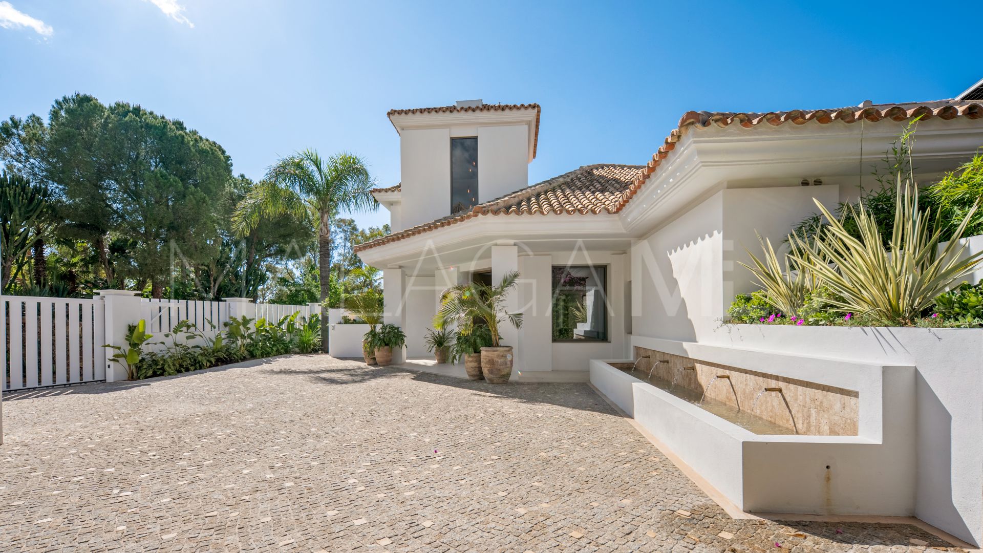 Villa for sale in El Herrojo