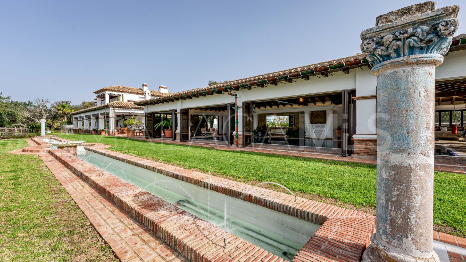 Egendom for sale in La Mairena