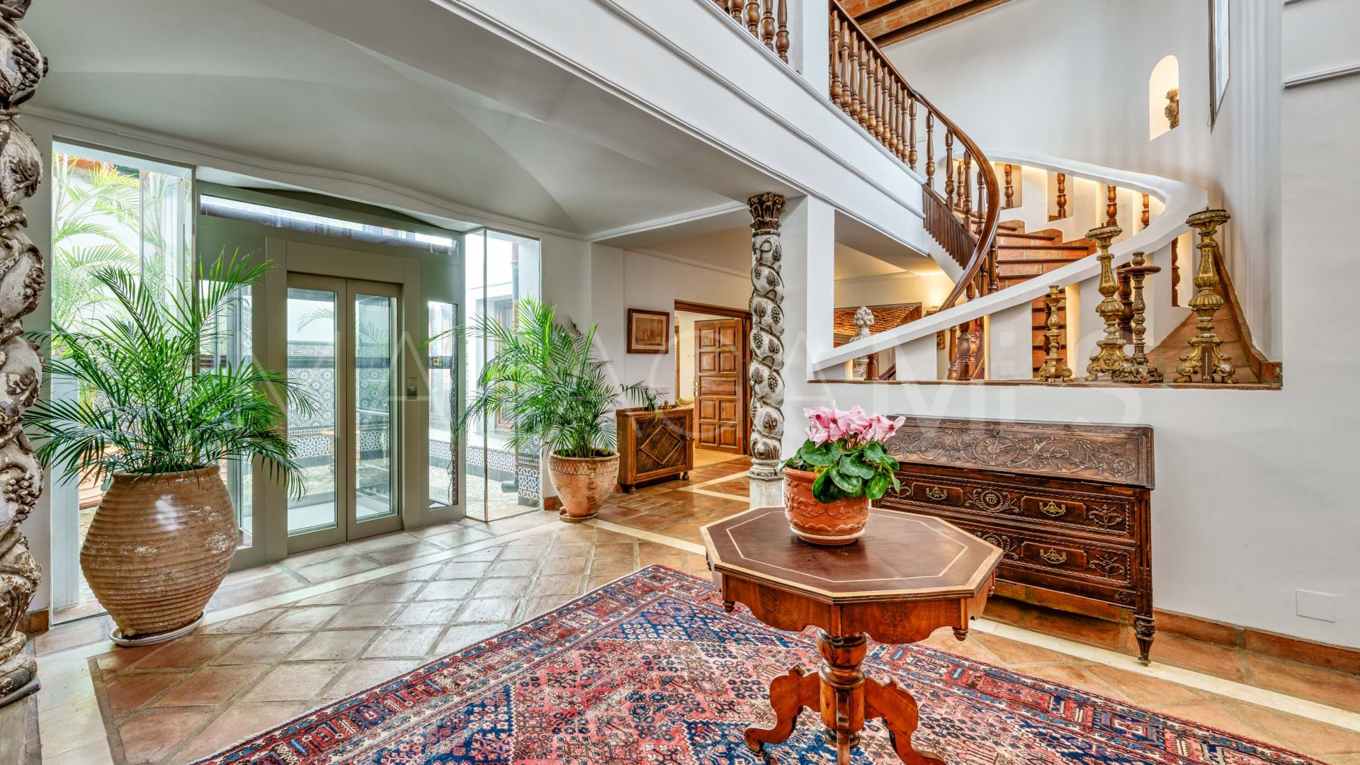 Egendom for sale in La Mairena