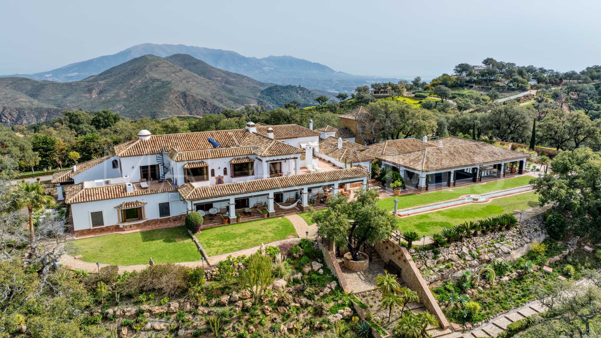 Egendom for sale in La Mairena