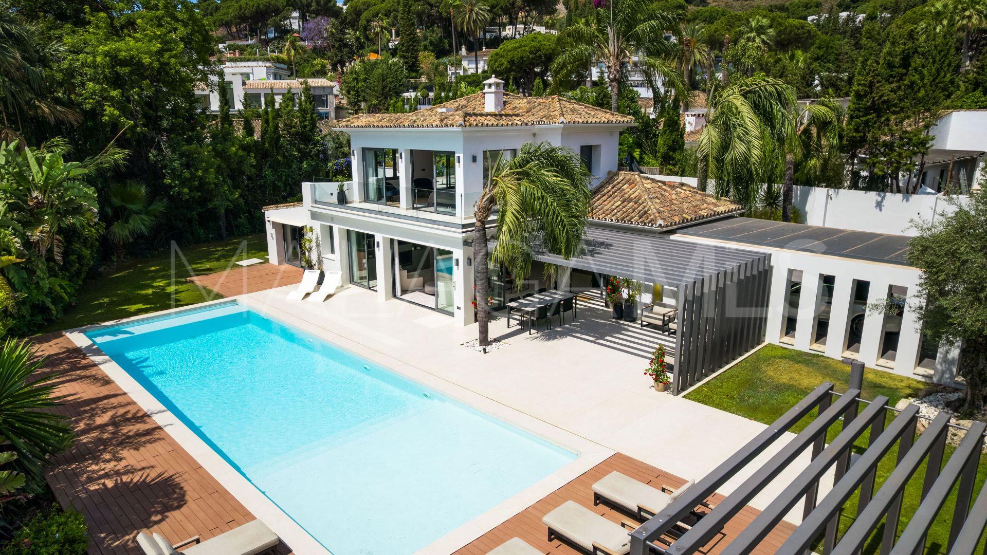 Villa for sale in Las Brisas