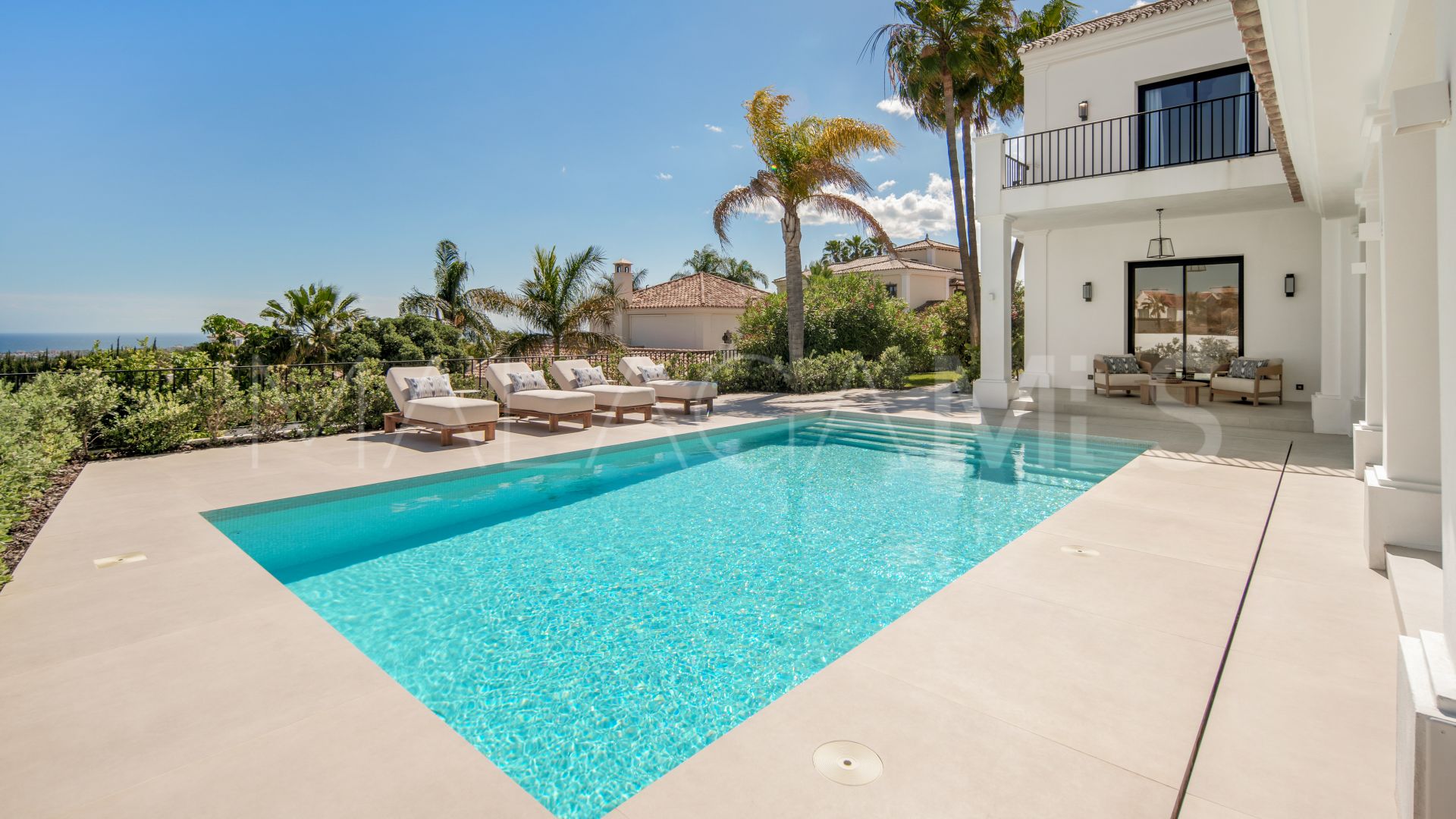 Villa de 5 bedrooms for sale in Puerto del Almendro