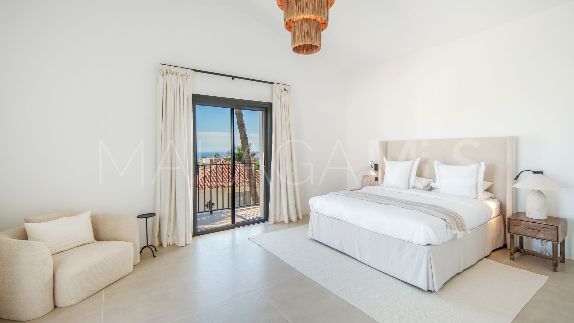 Villa de 5 bedrooms for sale in Puerto del Almendro