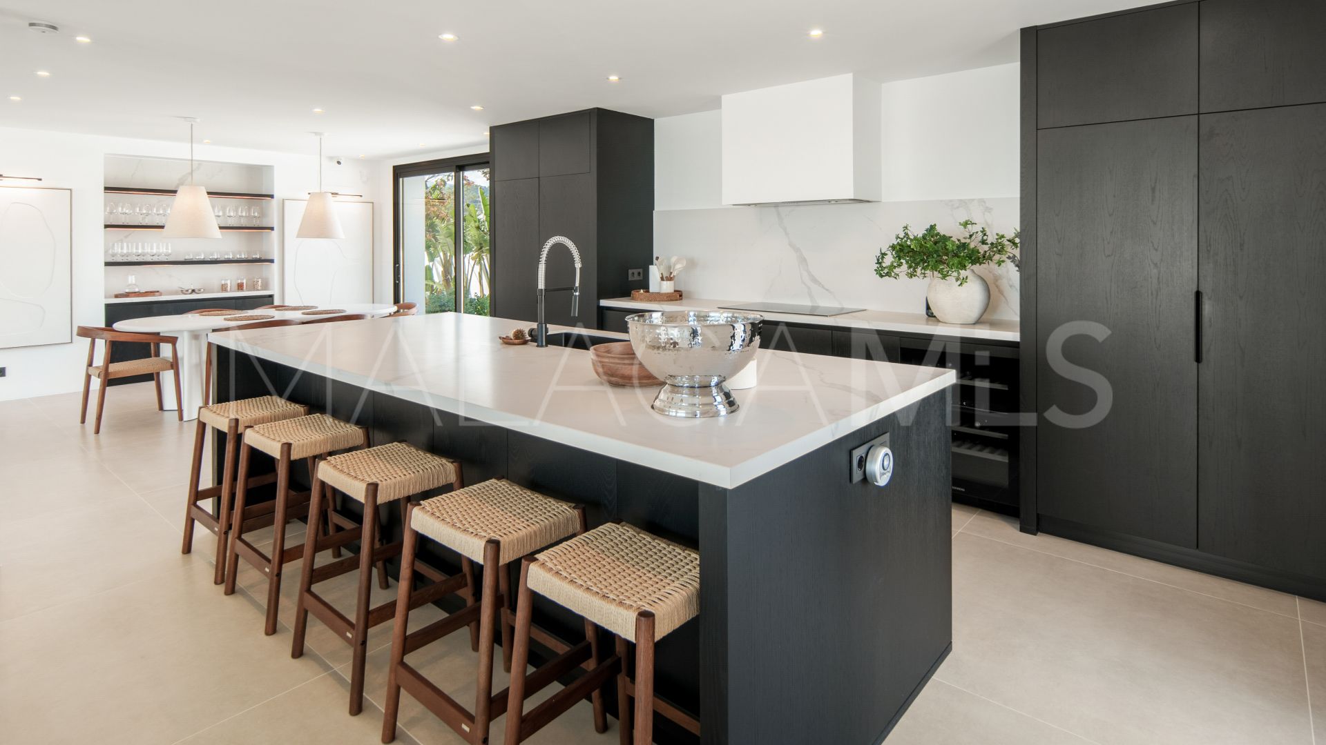 Villa de 5 bedrooms for sale in Puerto del Almendro