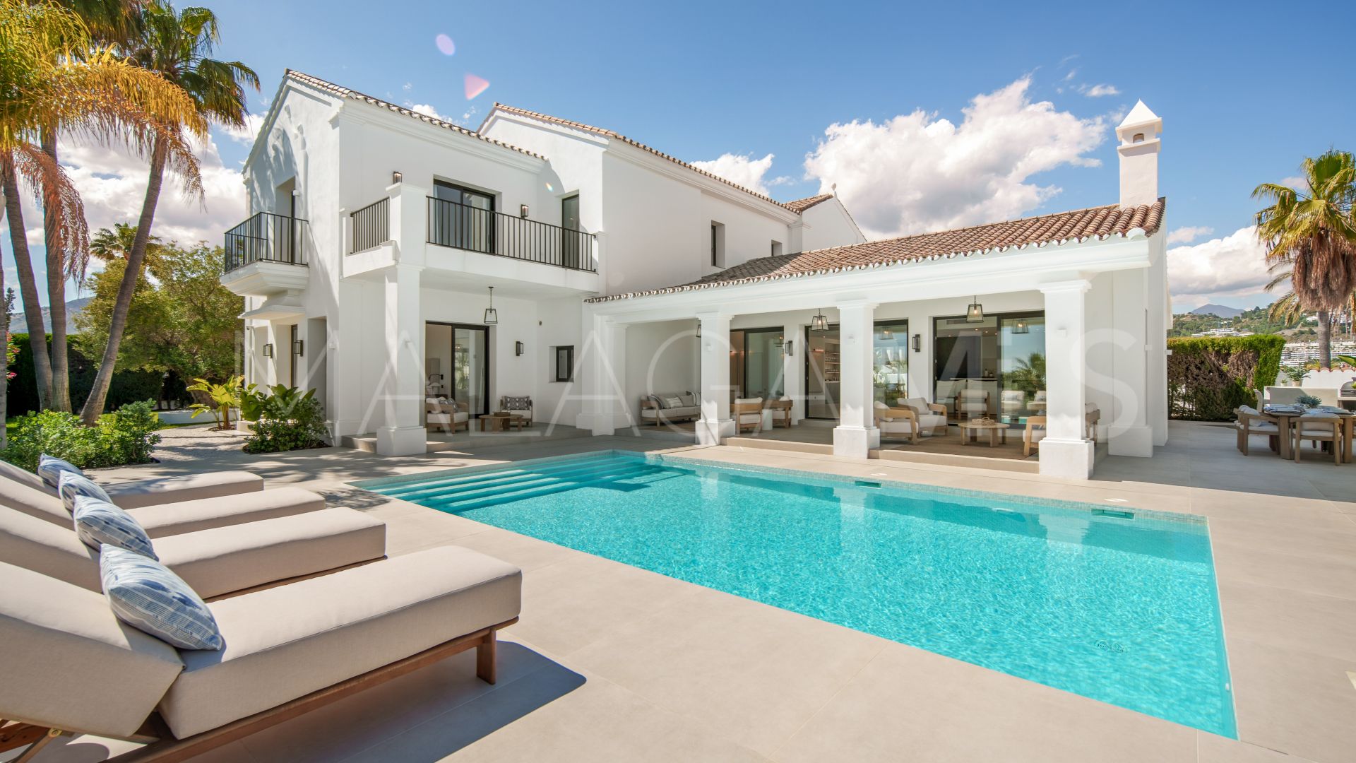 Villa de 5 bedrooms for sale in Puerto del Almendro