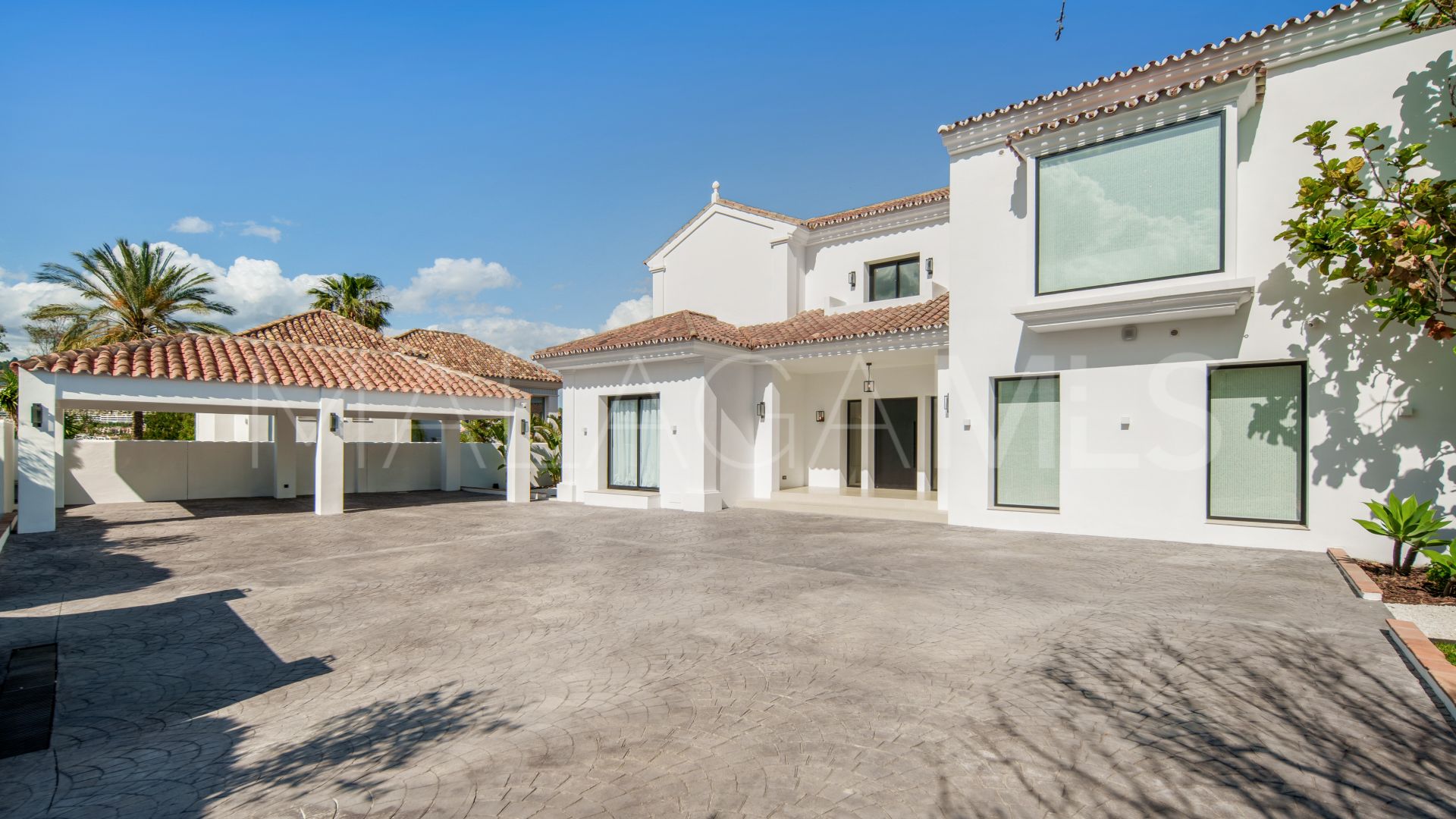 Villa de 5 bedrooms for sale in Puerto del Almendro