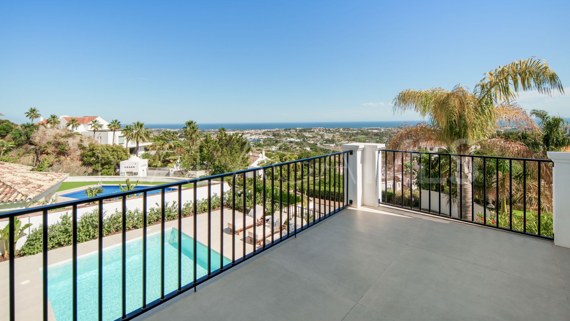 Villa de 5 bedrooms for sale in Puerto del Almendro