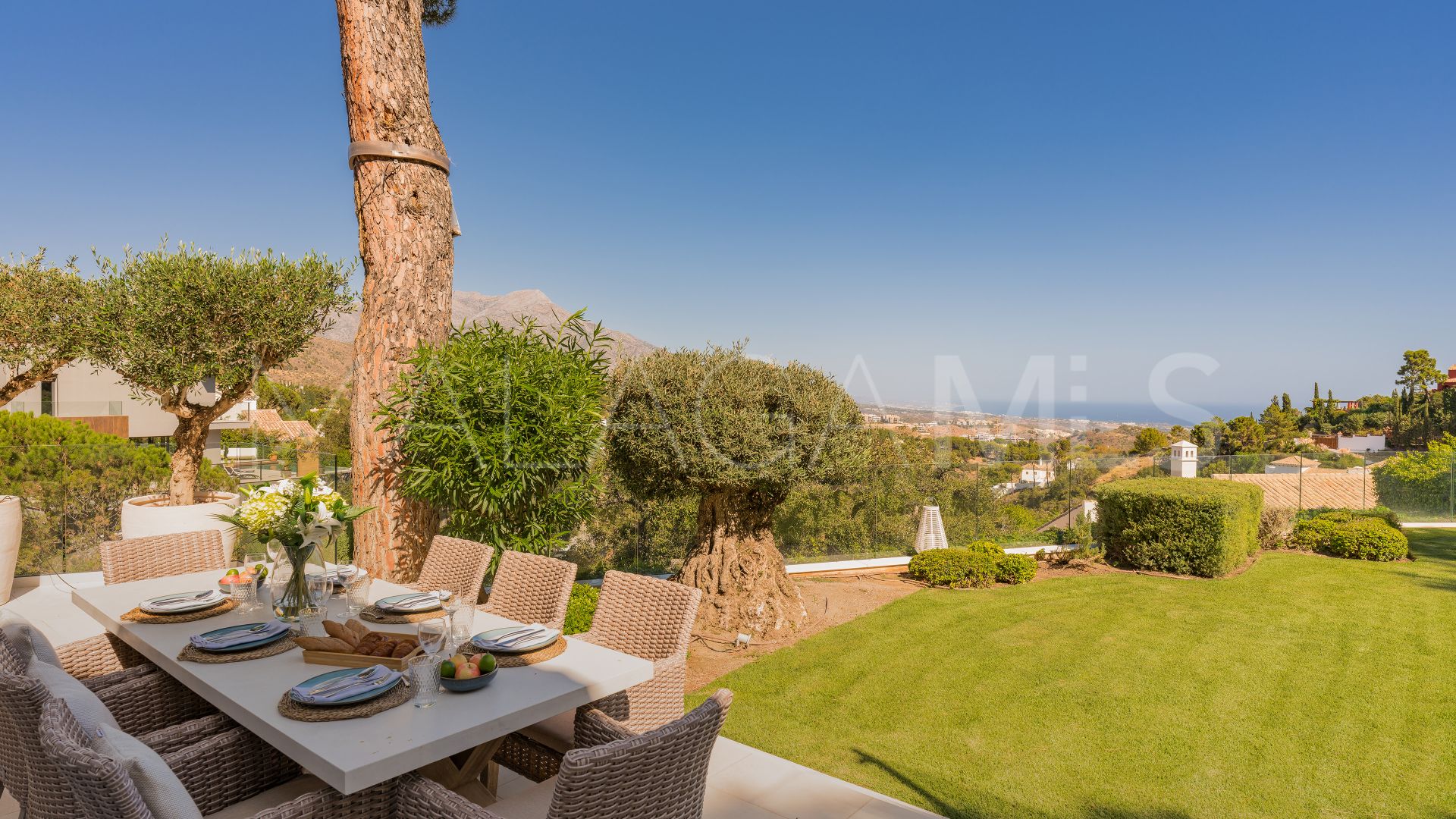 El Madroñal, villa for sale de 8 bedrooms