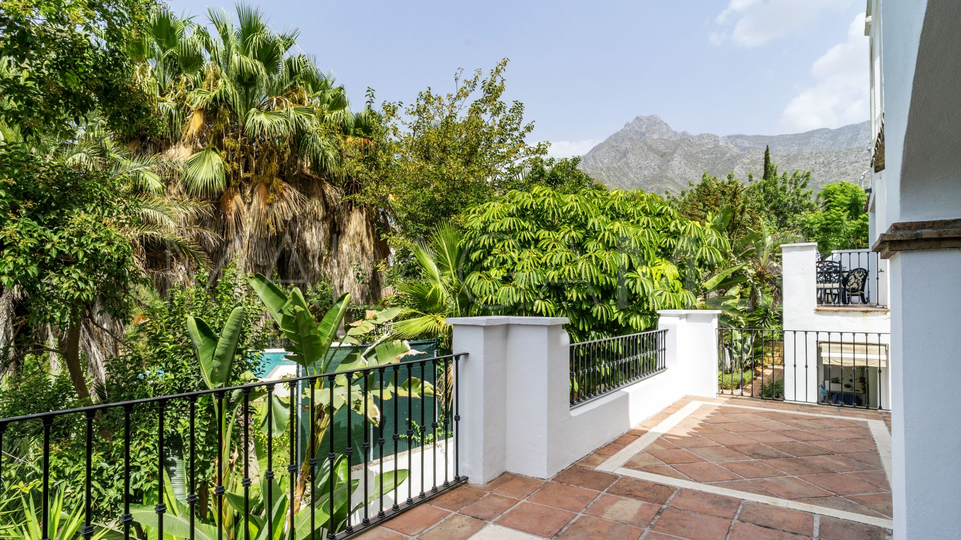 Buy Sierra Blanca apartment