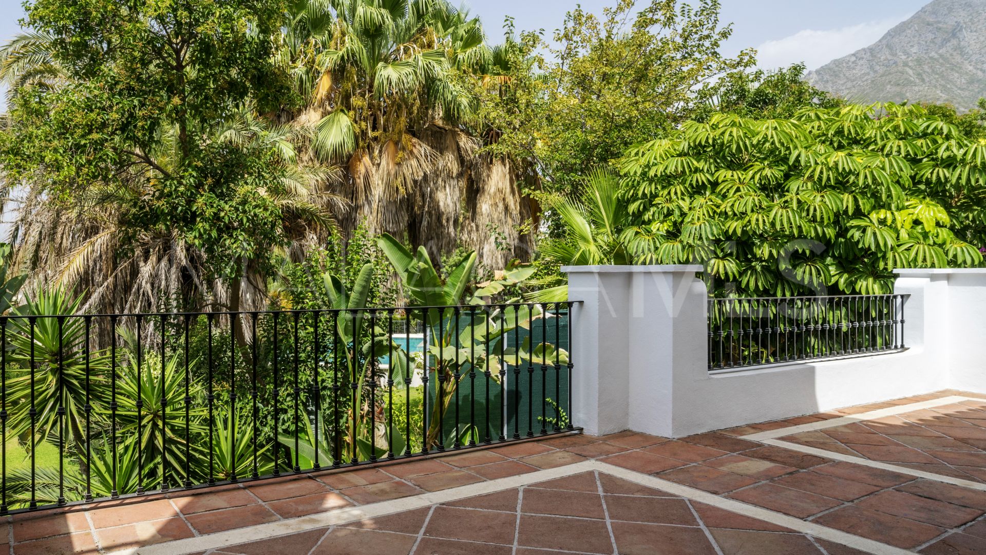 Buy Sierra Blanca apartment