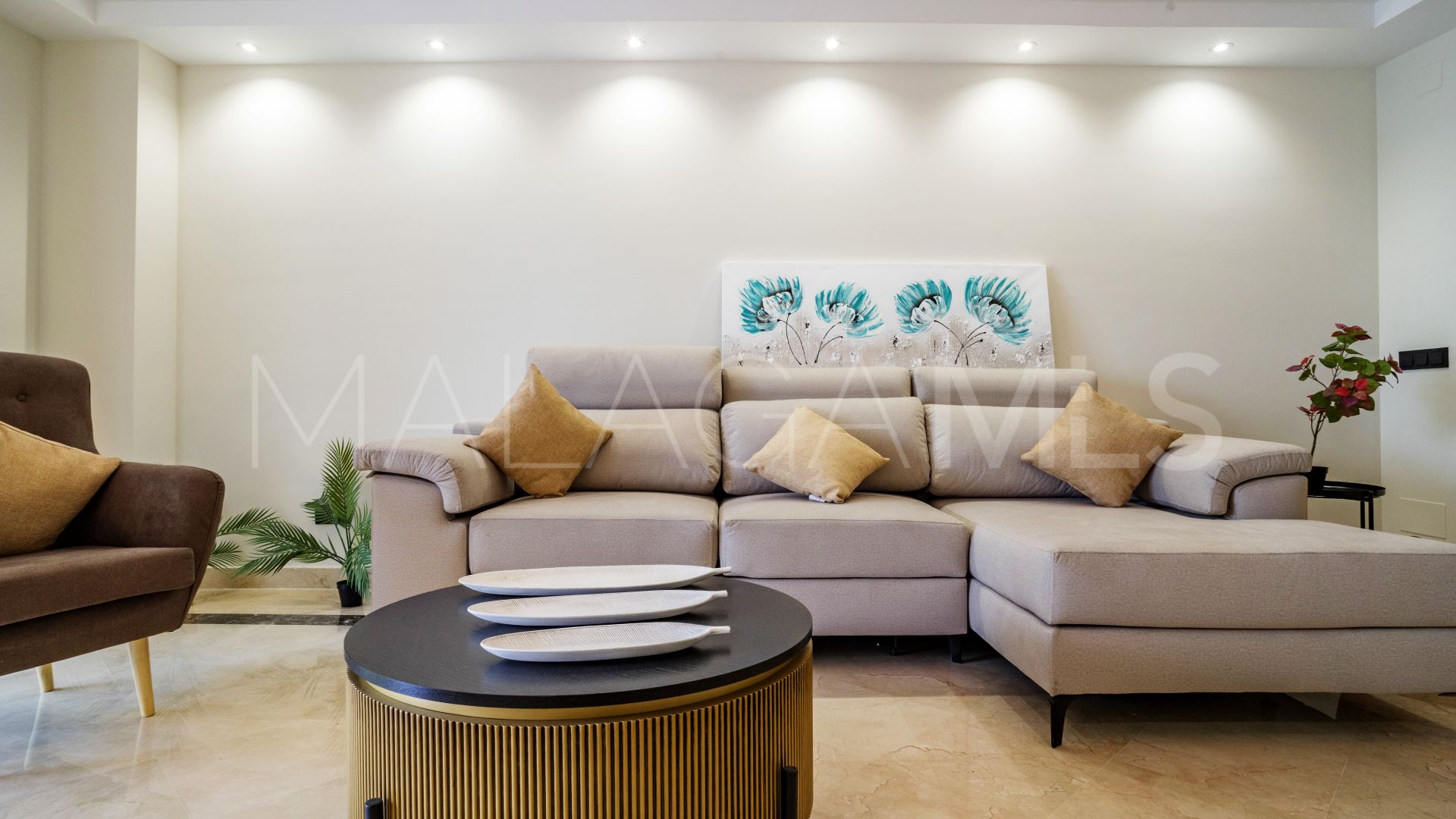 Buy Sierra Blanca apartment