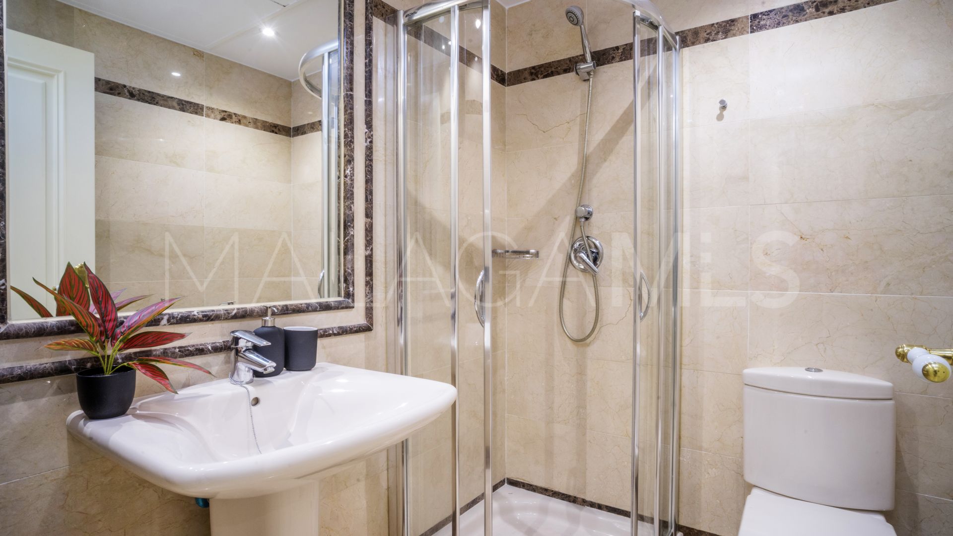 3 bedrooms ground floor apartment for sale in Sierra Blanca