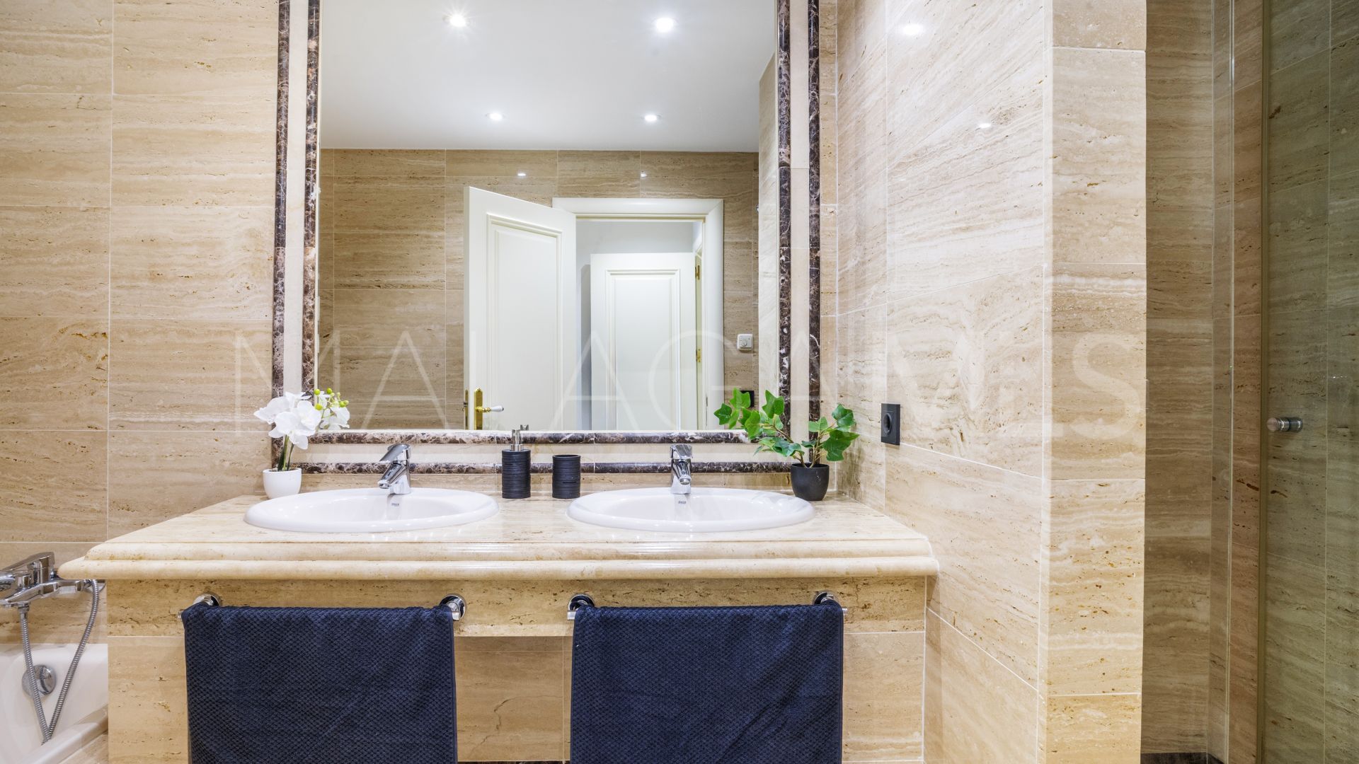 3 bedrooms ground floor apartment for sale in Sierra Blanca