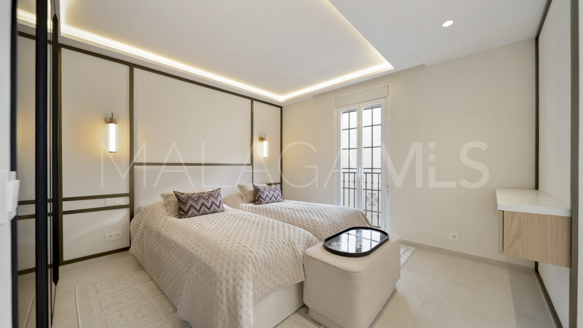 Adosado with 3 bedrooms for sale in Altos de Puente Romano