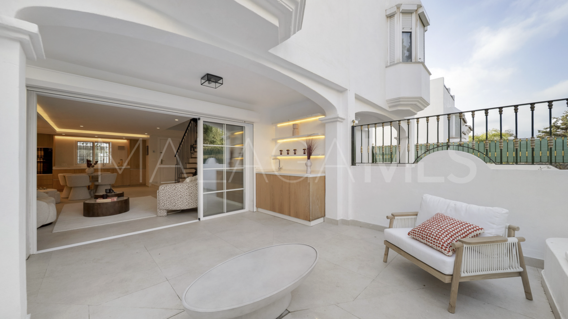 Adosado with 3 bedrooms for sale in Altos de Puente Romano