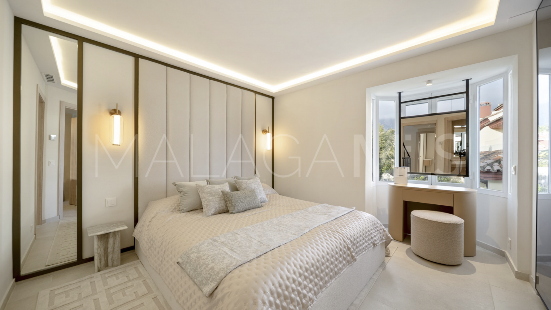 Adosado with 3 bedrooms for sale in Altos de Puente Romano