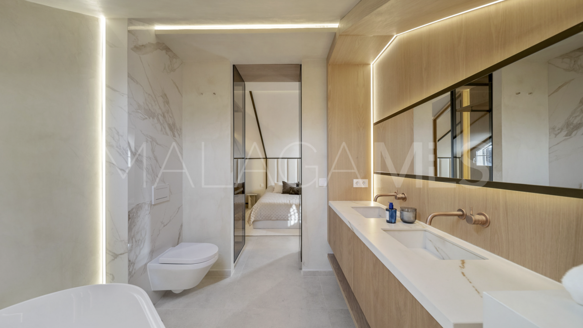 Adosado with 3 bedrooms for sale in Altos de Puente Romano