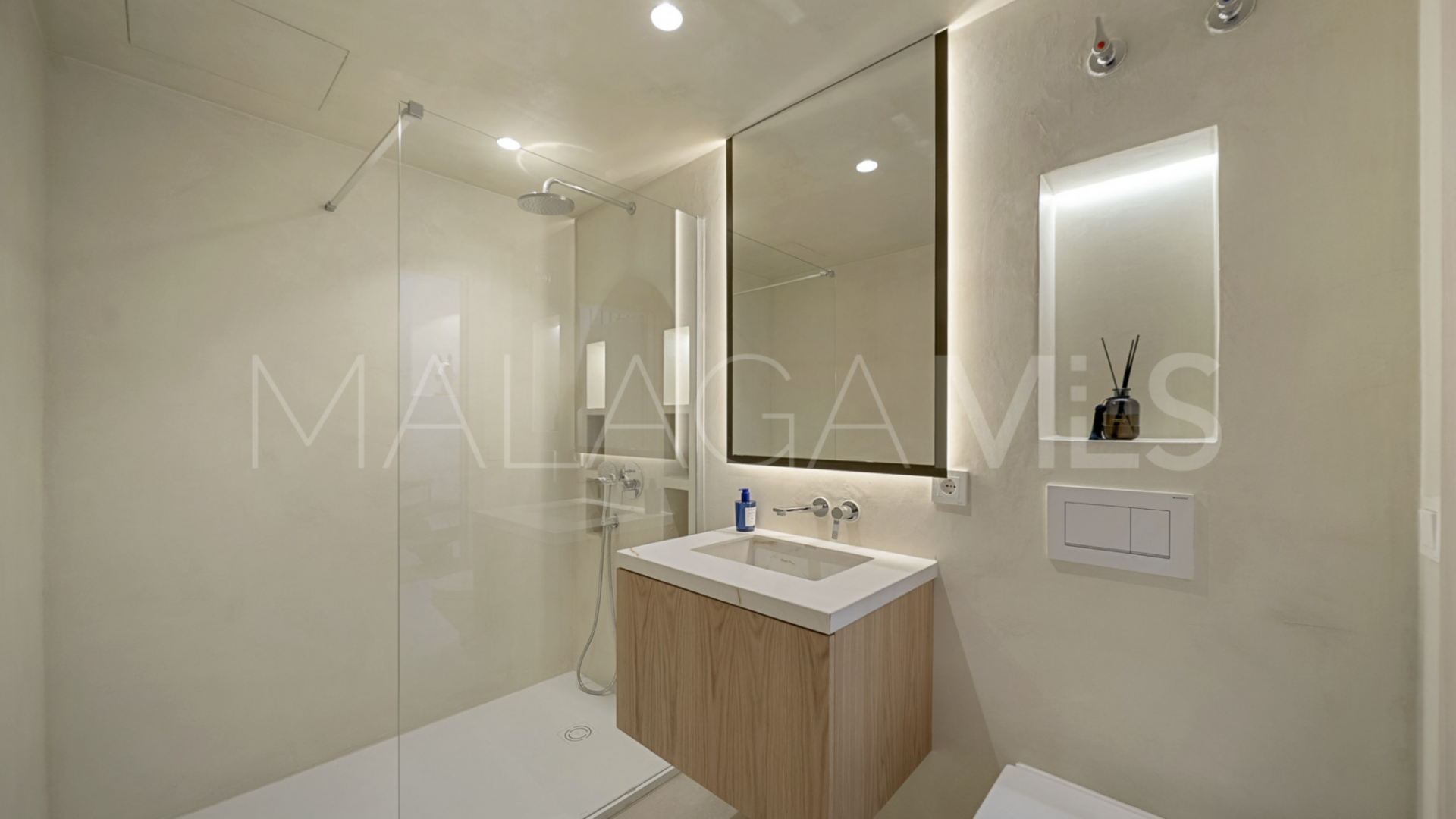 Adosado with 3 bedrooms for sale in Altos de Puente Romano