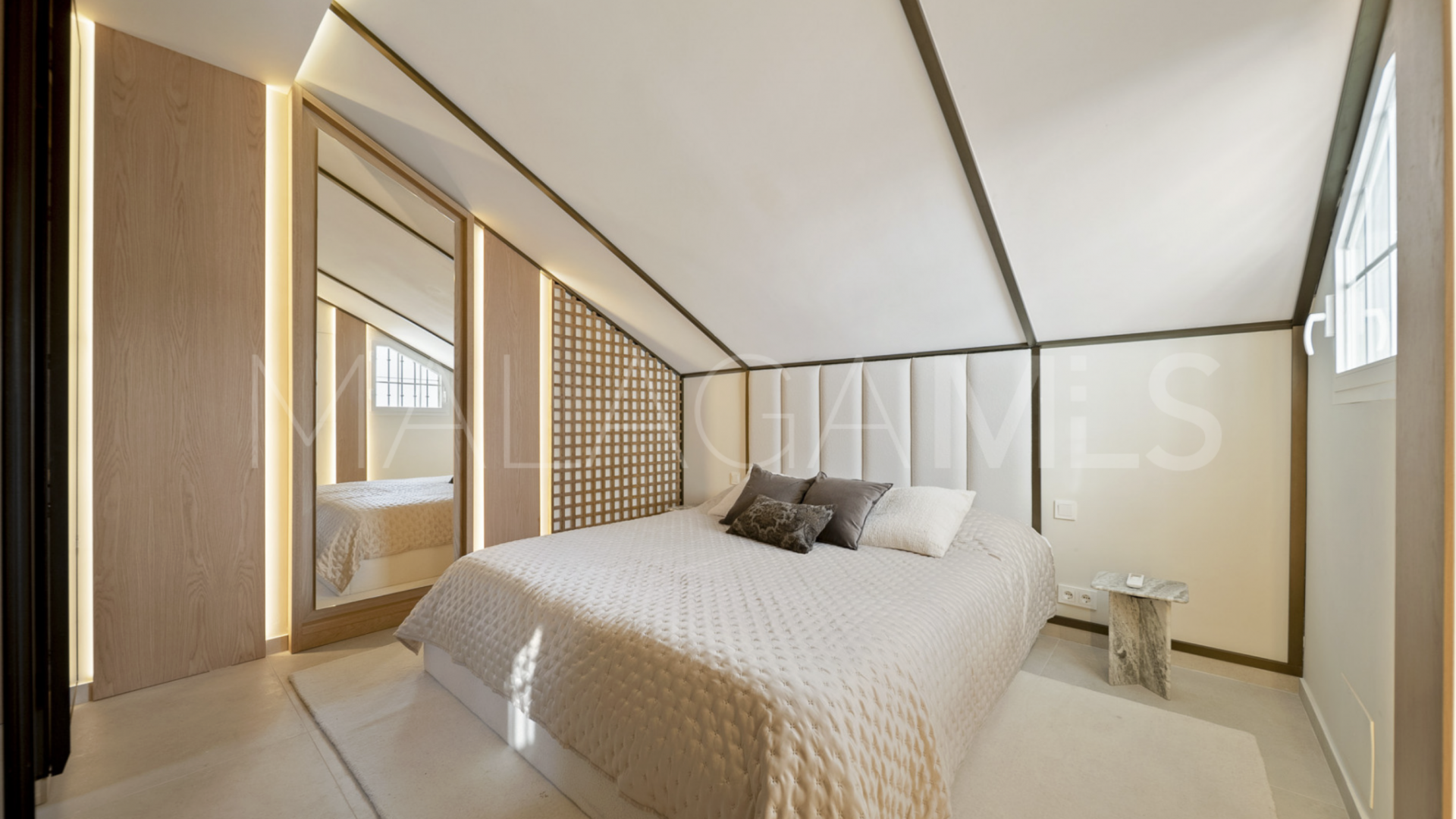 Adosado with 3 bedrooms for sale in Altos de Puente Romano