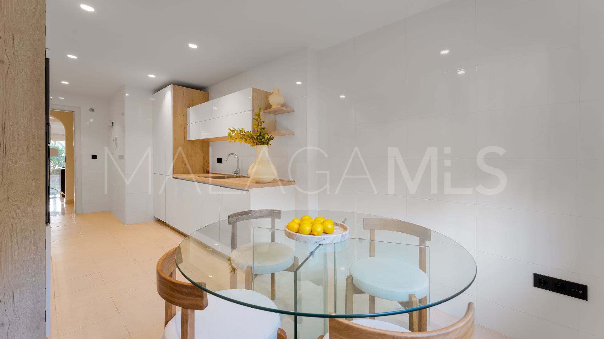 3 bedrooms apartment in Sierra Blanca for sale