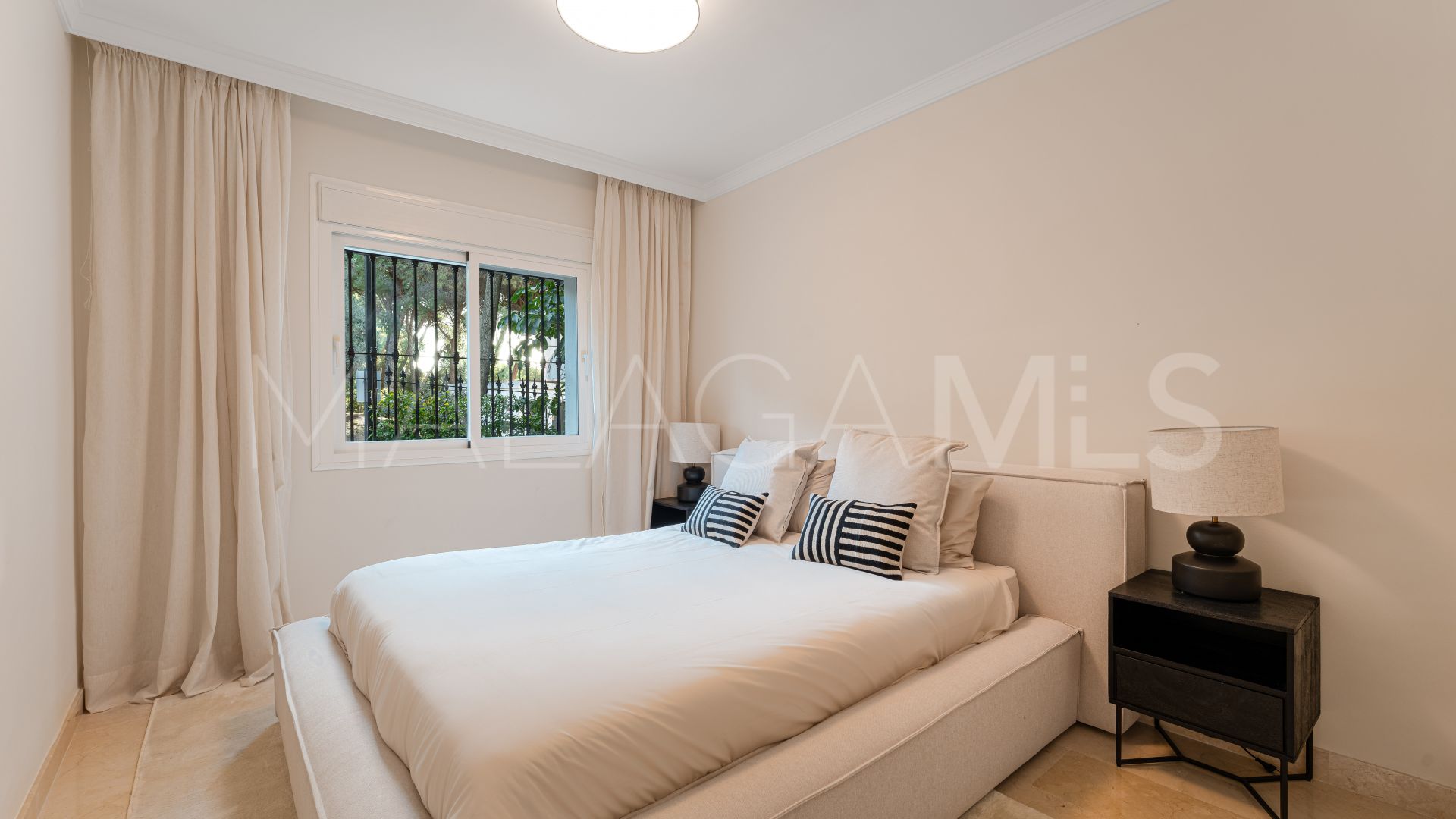 3 bedrooms apartment in Sierra Blanca for sale