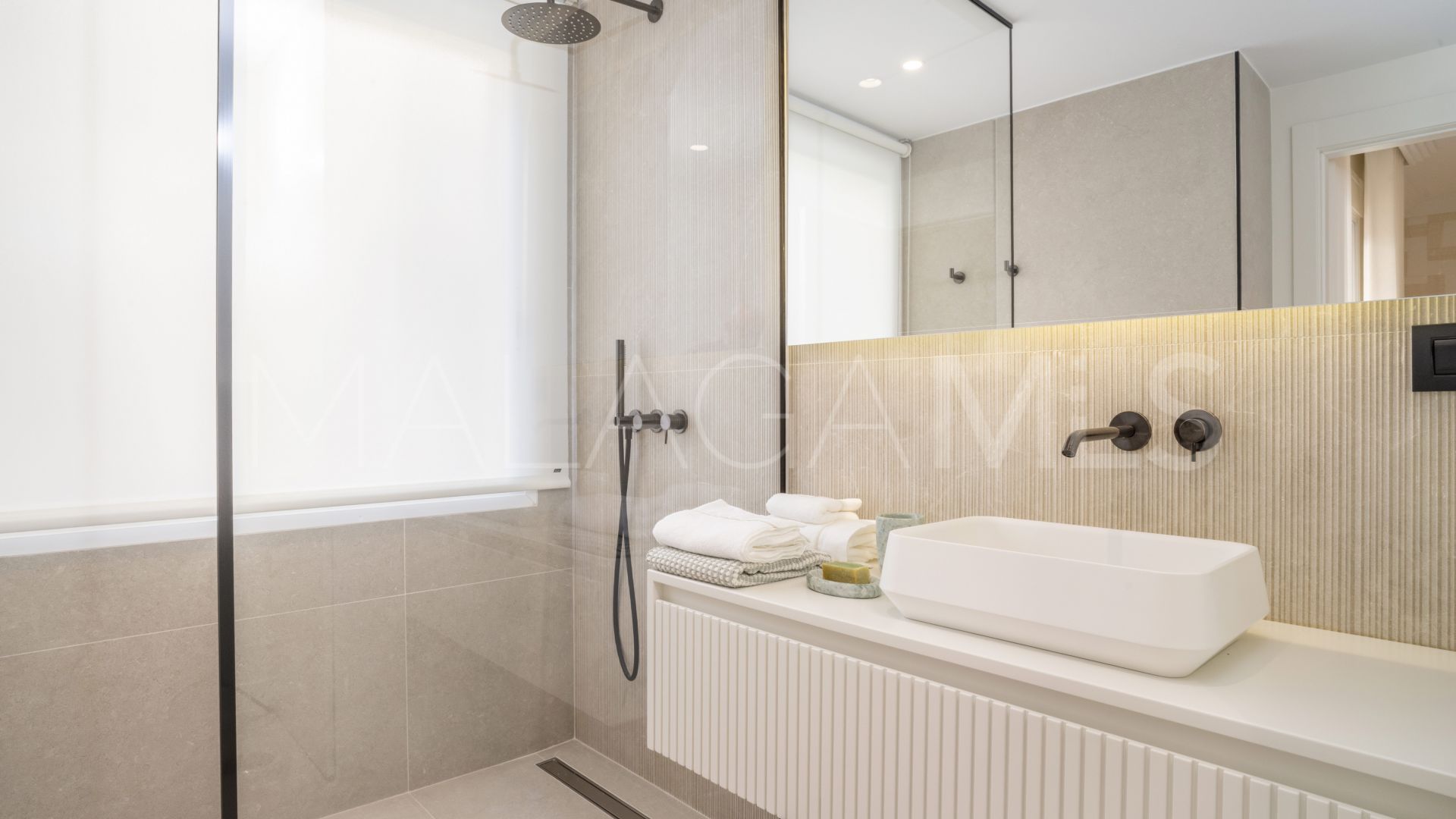 Appartement terrasse for sale in Albatross Hill