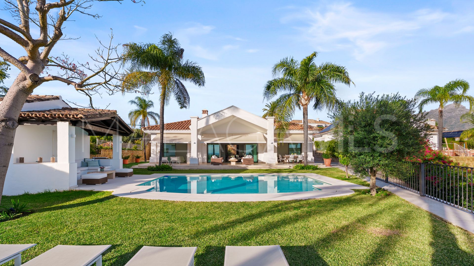 For sale Nueva Andalucia villa