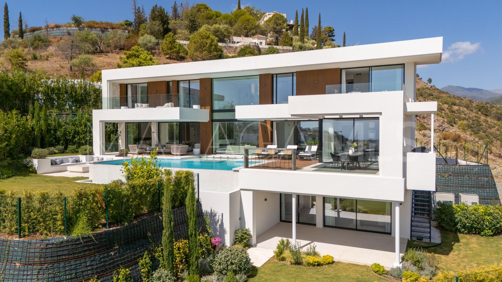 Villa for sale in Lomas de La Quinta